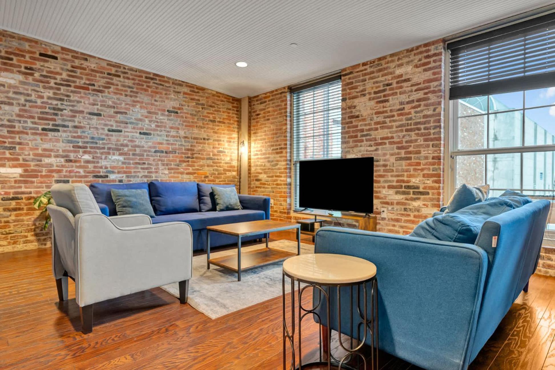 Ideal Spot Near 4th Street Live & Local Dining Apartment Louisville