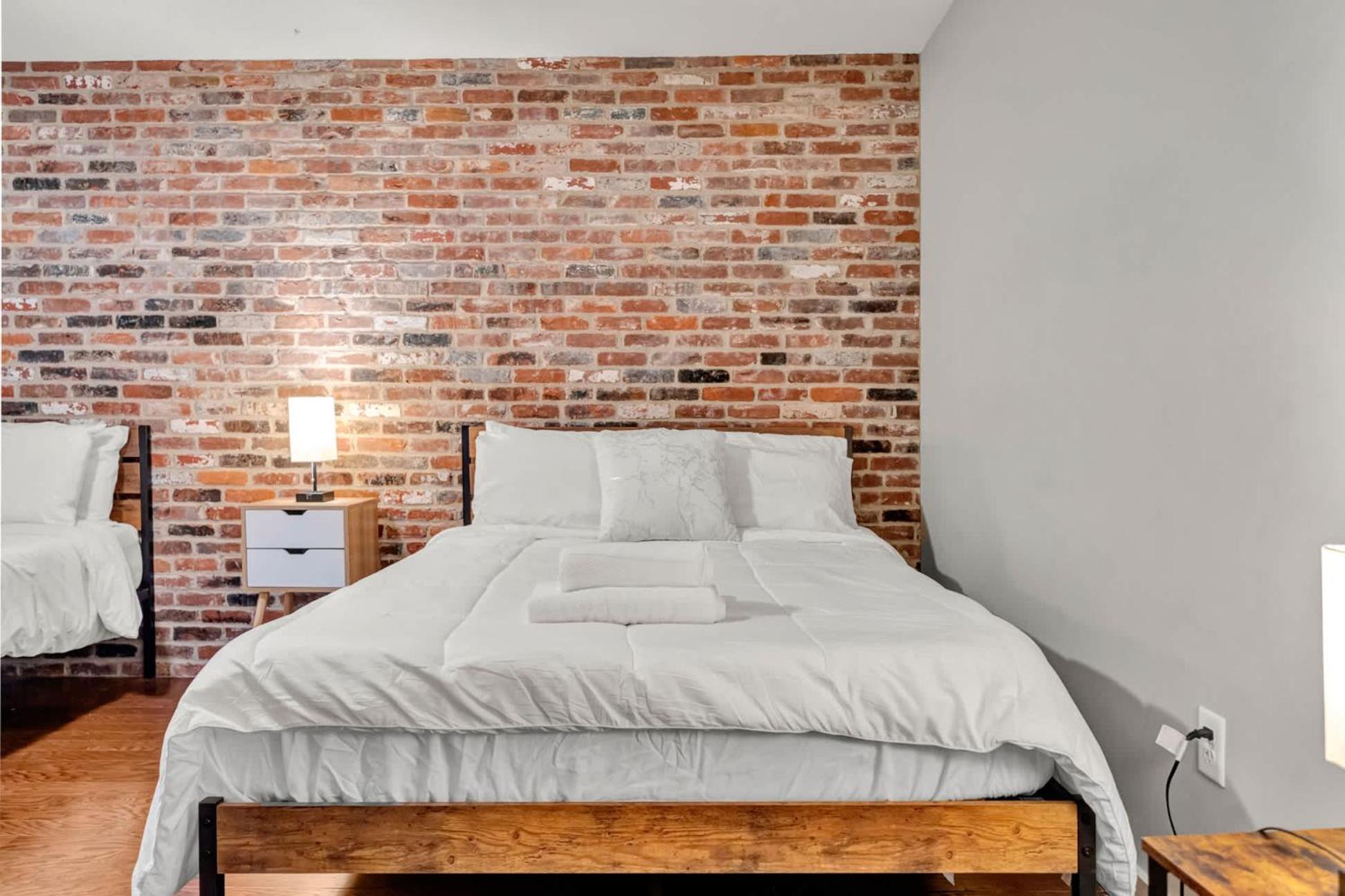 Ideal Spot Near 4th Street Live & Local Dining * Louisville